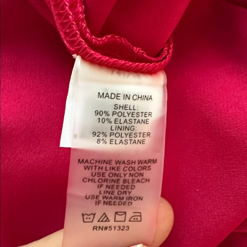 NWT Vince Camuto Vibrant Red V-Neck Jumpsuit Size 14 - Picture 15 of 16